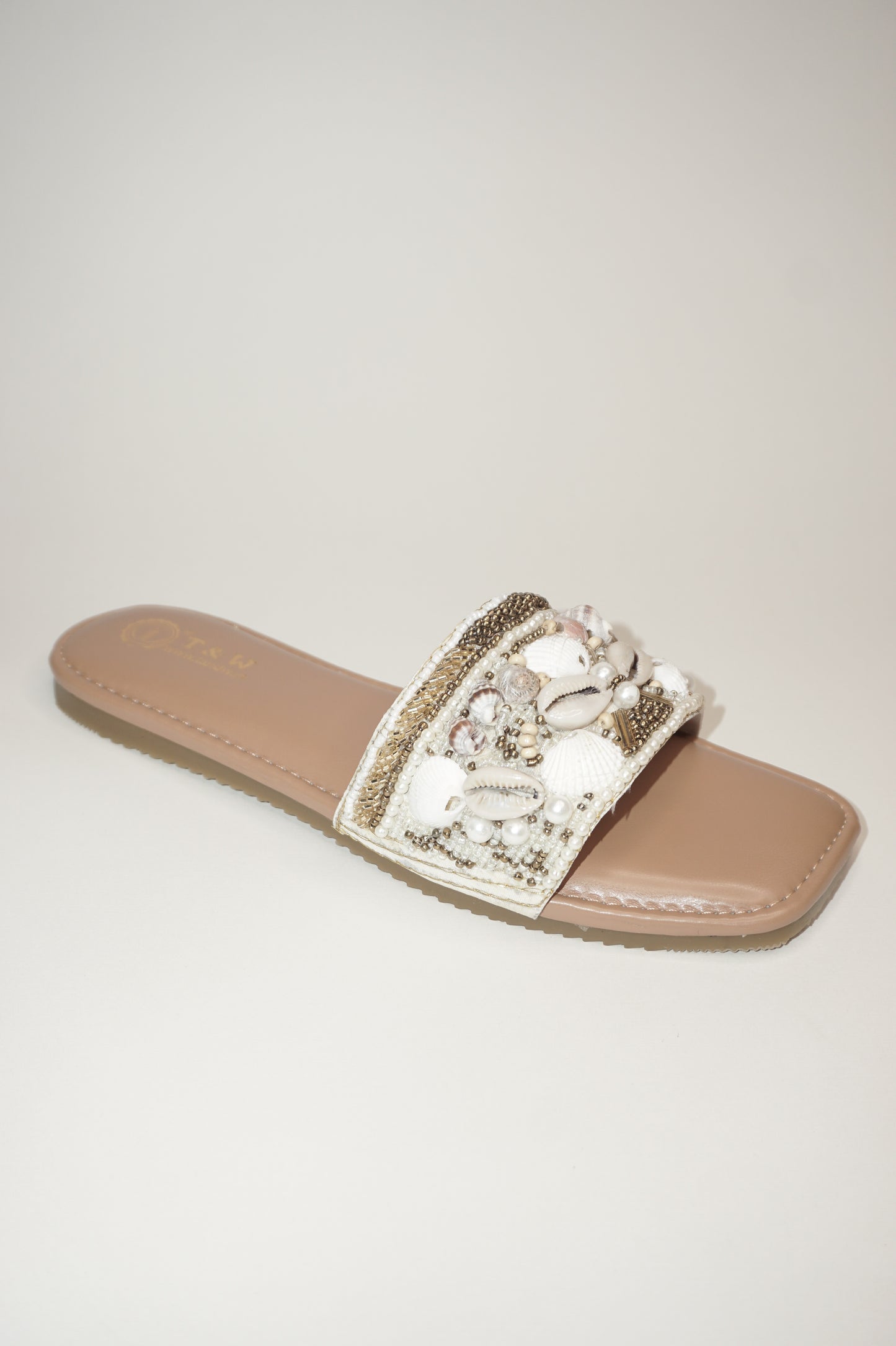 Pinky Shankha Flip Flop
