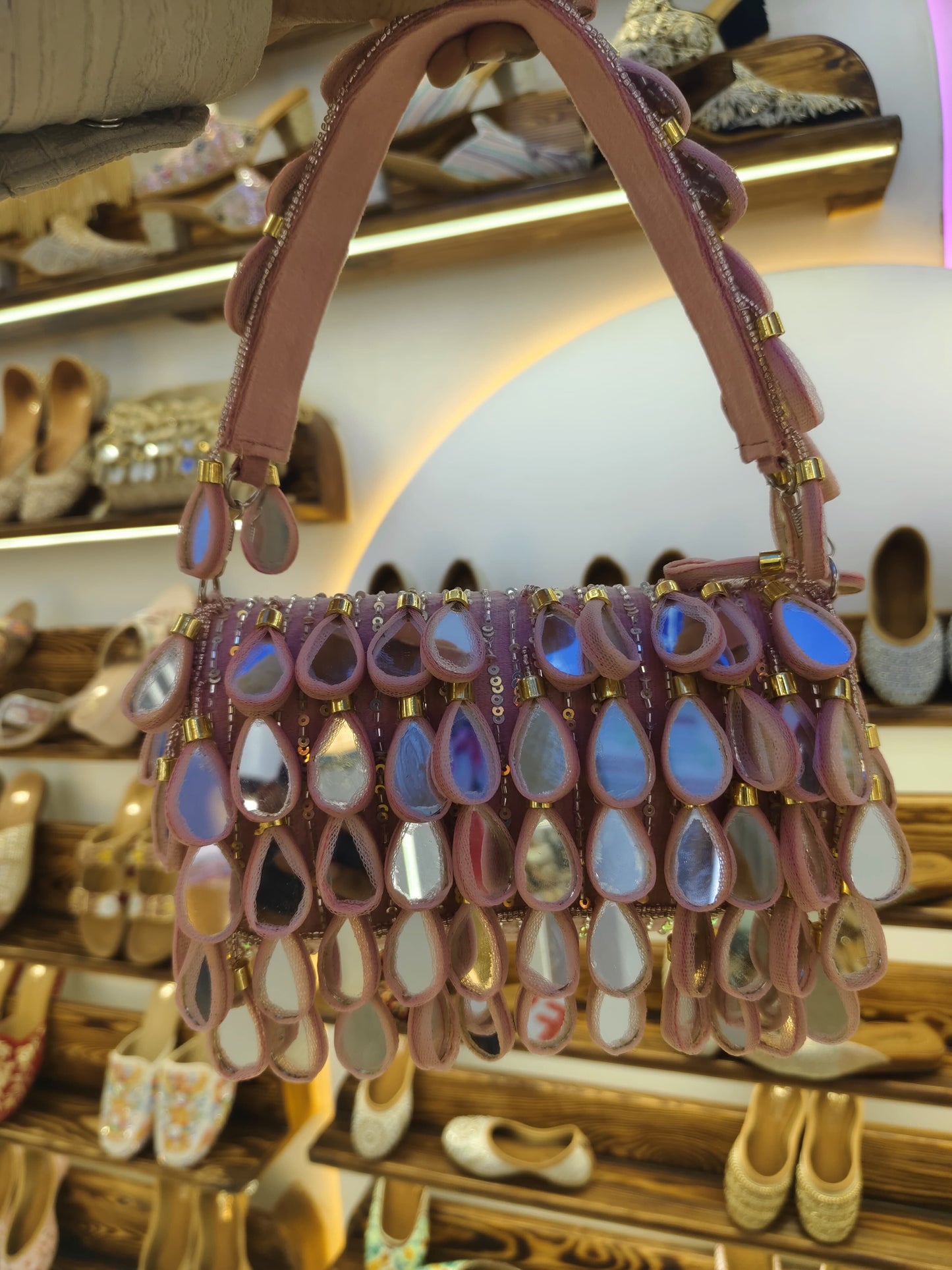 Ljaya (Designear Bag Mirror Work.