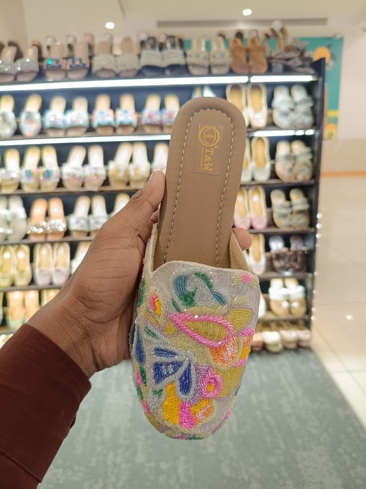 Himani (flat mule)