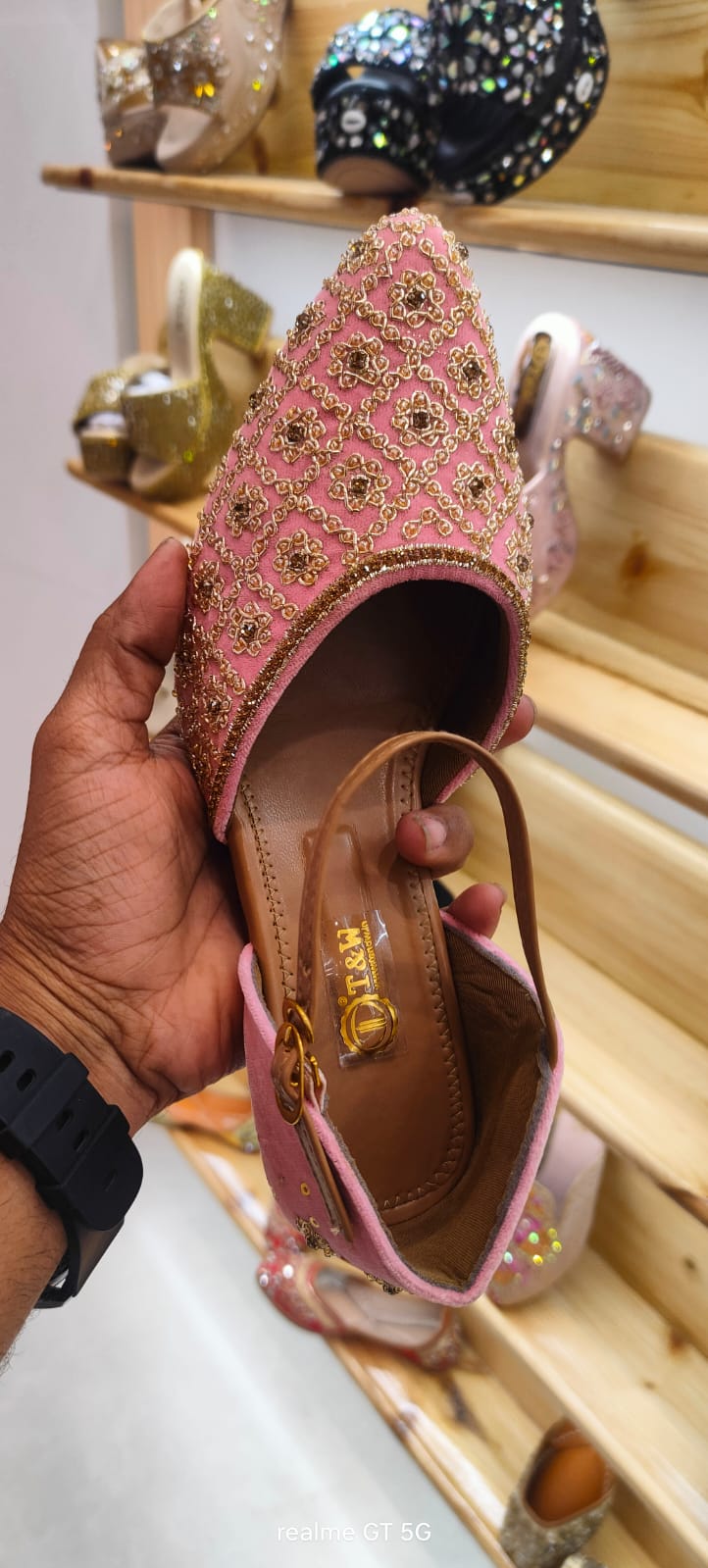 Afsha (Heel)