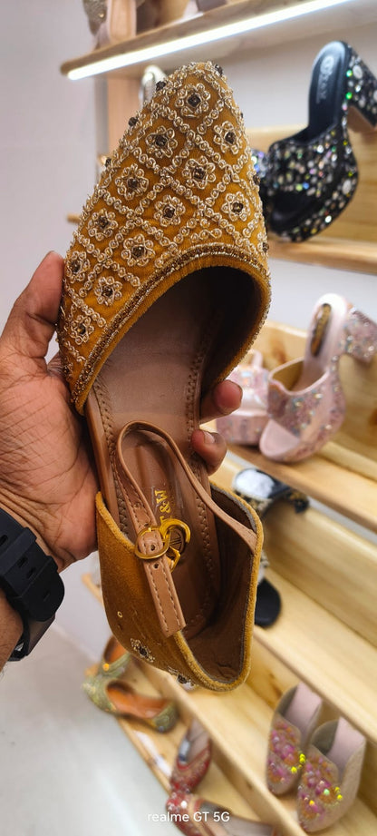 Afsha (Heel)