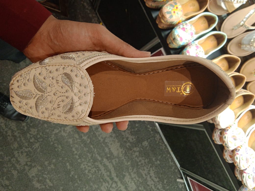Grace ( loafer jutti )