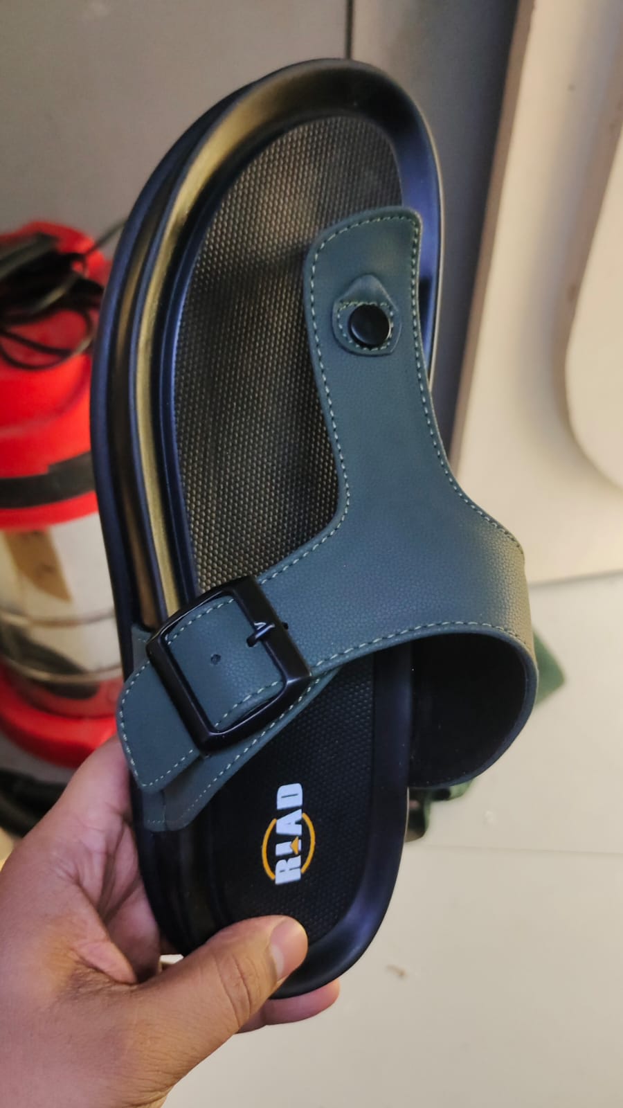 Atlas (Mens Chappal)